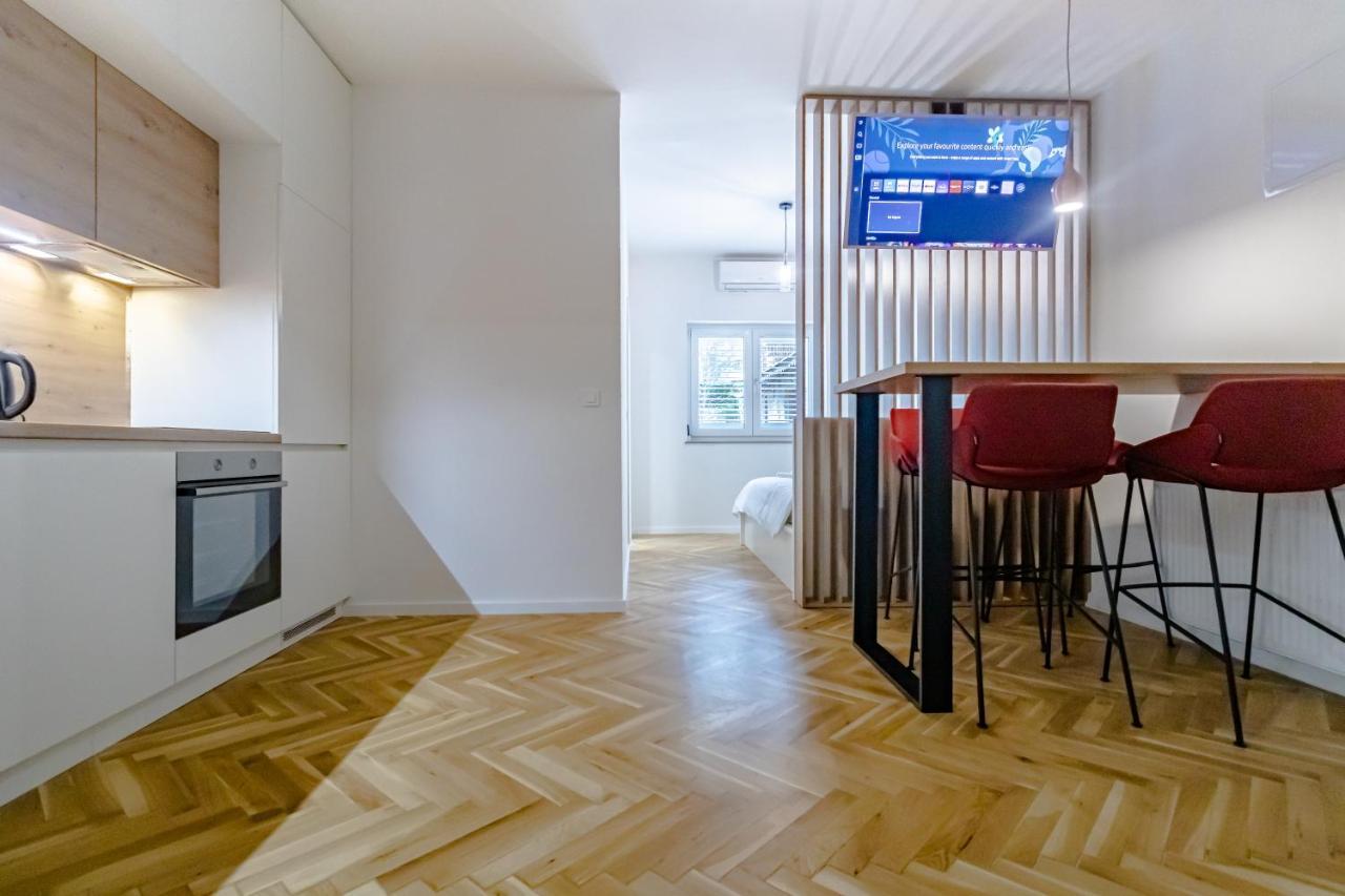 Tkalcha Studio Deluxe Apartment Zagreb Exterior photo